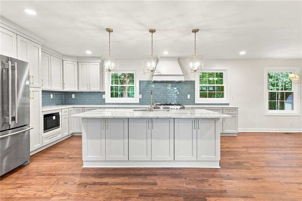 4 bedroom, 3 bathroom, 2,276 sq ft single family residence for sale at 4155 Burnt Hickory Road, Marietta, GA 30064 — photo 9