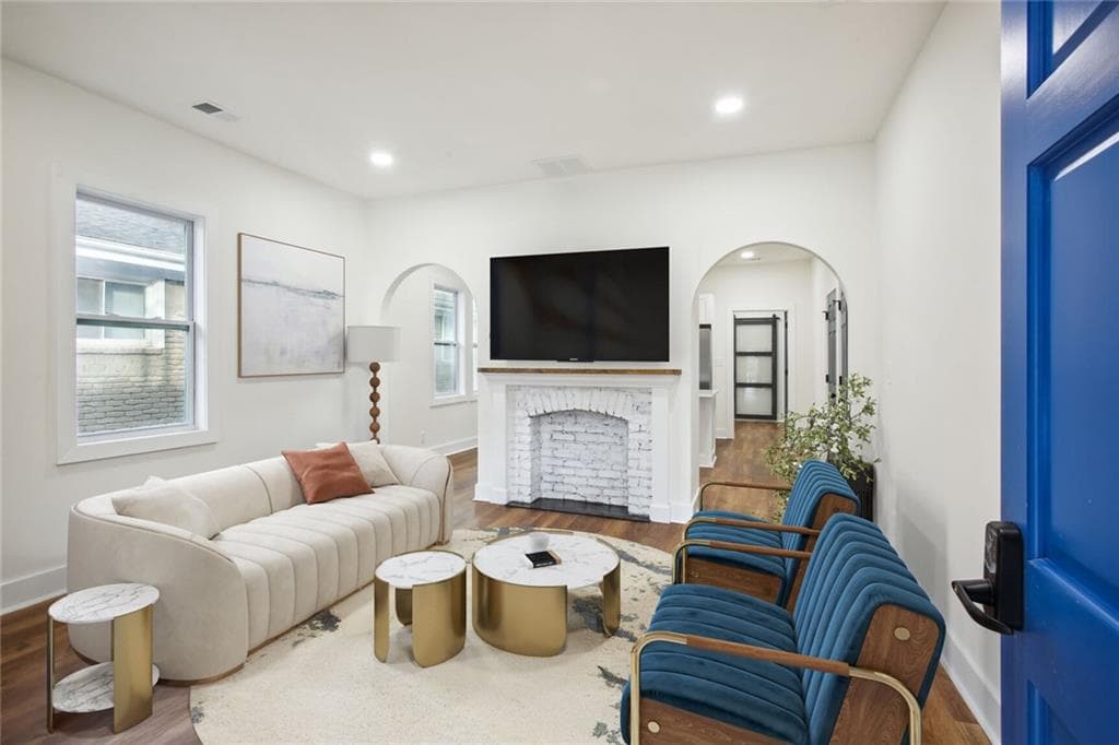 1 bedroom, 2 bathroom, 950 sq ft apartment for rent at 782 Dixie Avenue 1, Atlanta, GA 30307 for $2,560 a month — photo 1 of 20