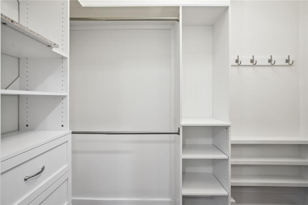 1 bedroom, 2 bathroom, 950 sq ft apartment for rent at 782 Dixie Avenue 1, Atlanta, GA 30307 for $2,560 a month — photo 9