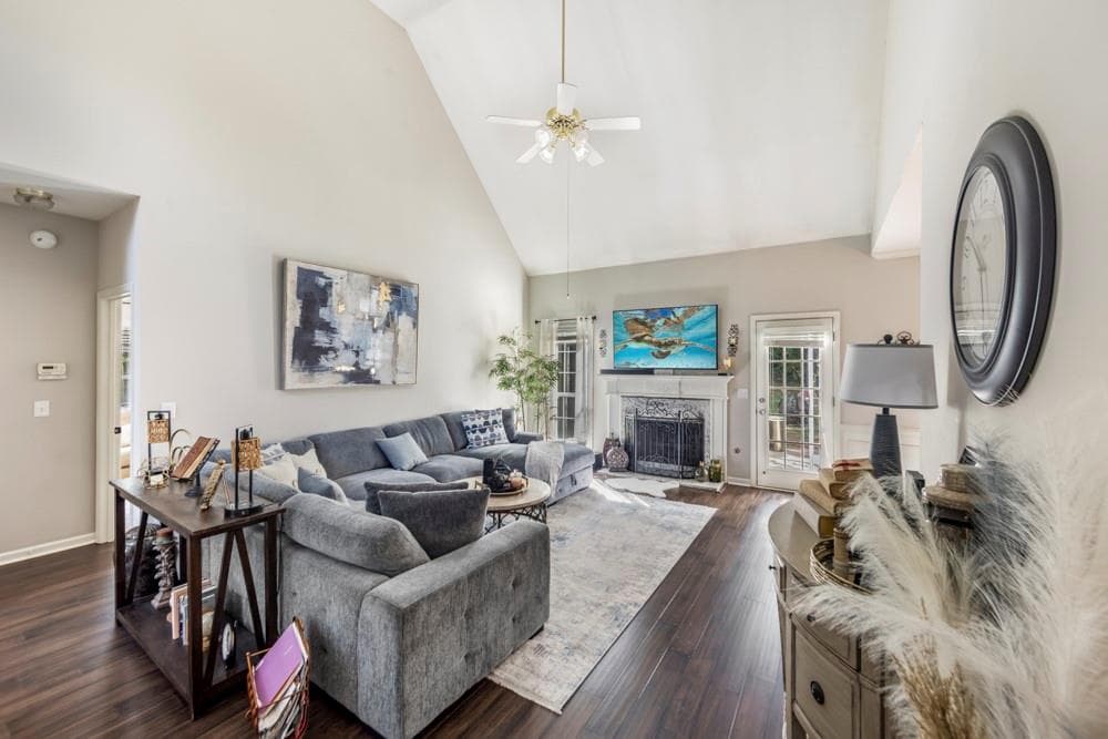 4 bedroom, 3 bathroom, 2,167 sq ft single family residence for sale at 165 Roberts Road, Suwanee, GA 30024 — photo 8