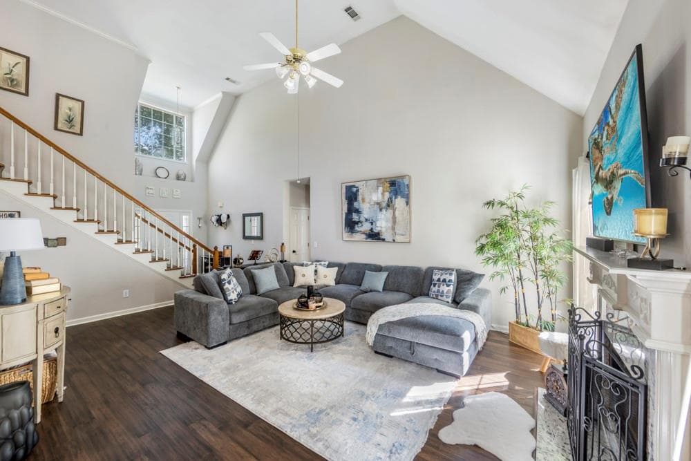 4 bedroom, 3 bathroom, 2,167 sq ft single family residence for sale at 165 Roberts Road, Suwanee, GA 30024 — photo 9