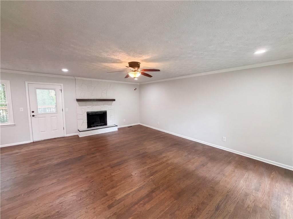 3 bedroom, 2 bathroom, 1,812 sq ft single family residence for sale at 1394 Natchez Trace, Marietta, GA 30008 — photo 7