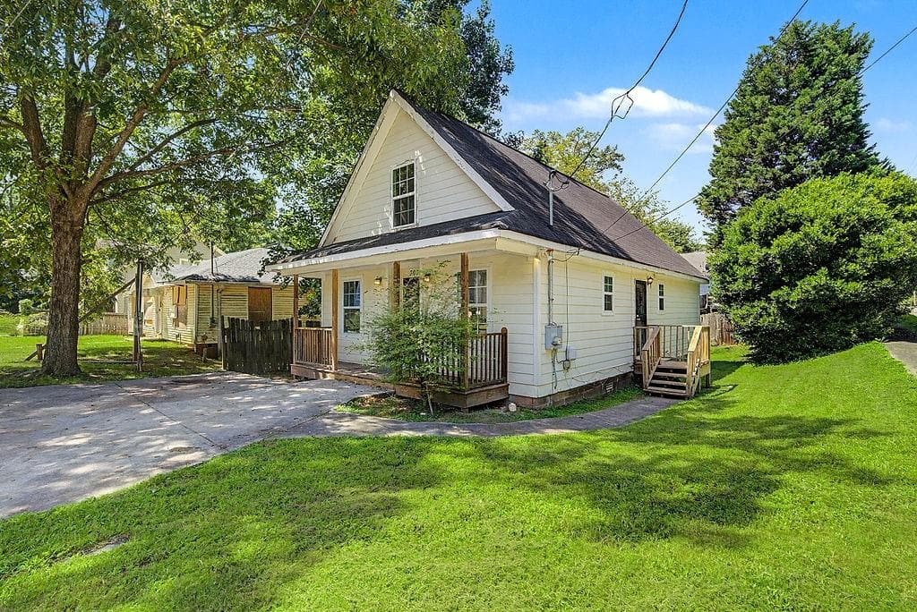 3 bedroom, 2 bathroom, 1,488 sq ft single family residence for sale at 3071 Jones Street, East Point, GA 30344