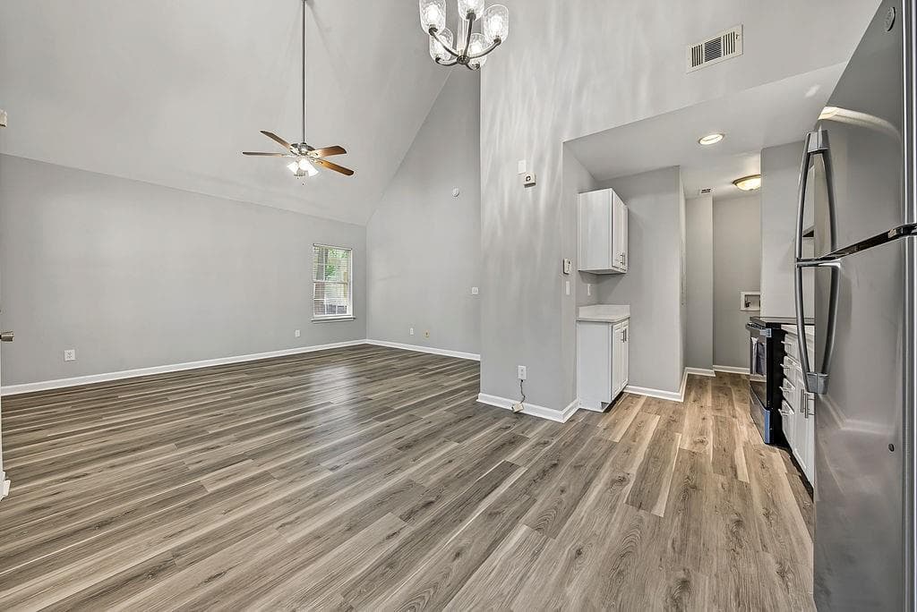 3 bedroom, 2 bathroom, 1,488 sq ft single family residence for sale at 3071 Jones Street, East Point, GA 30344 — photo 6