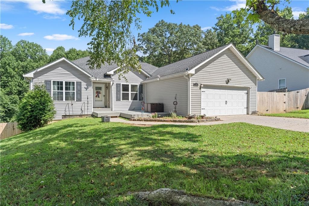 3 bedroom, 3 bathroom, 1,554 sq ft single family residence for sale at 104 Legend Creek Drive, Canton, GA 30114 — photo 3