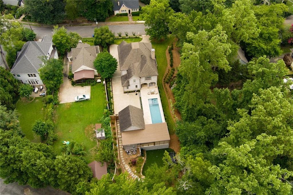 5 bedroom, 6 bathroom, 4,498 sq ft single family residence for rent at 91 NE Park, Atlanta, GA 30305 for $19,500 a month — photo 8