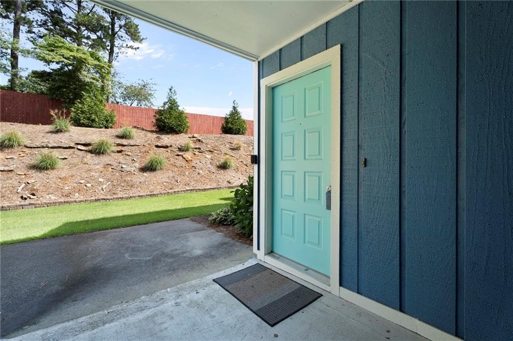 2 bedroom, 2 bathroom, 1,170 sq ft condominium for sale at 1466 Branch Drive, Tucker, GA 30084 — photo 4