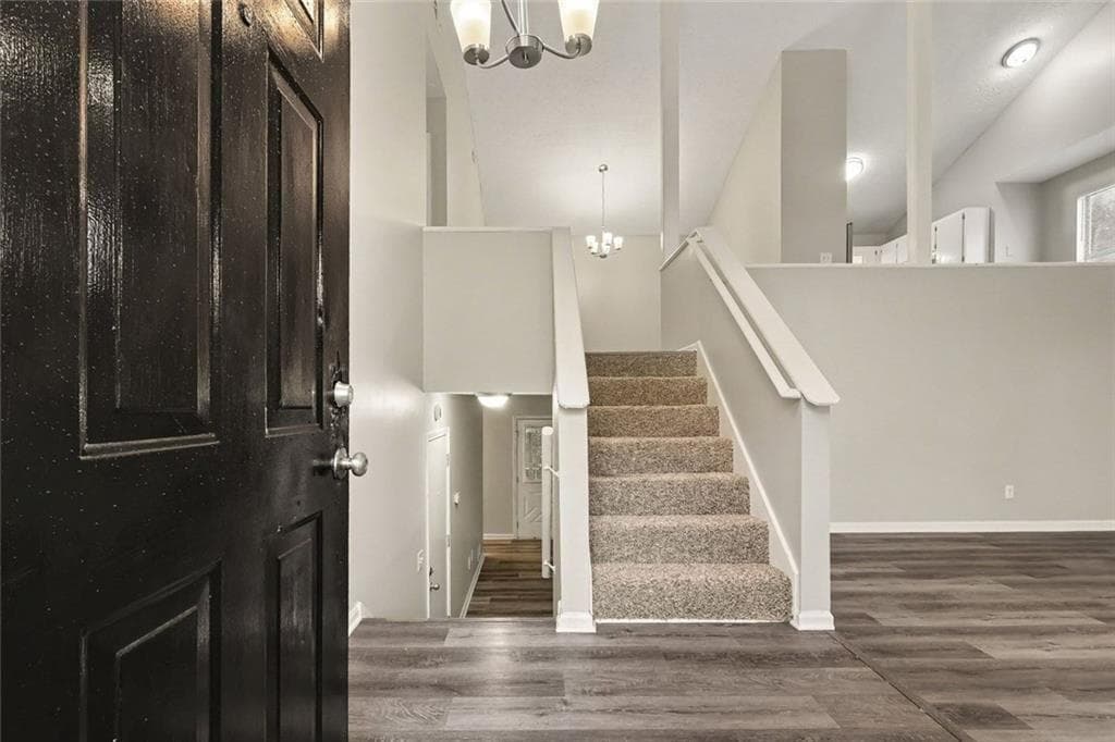 3 bedroom, 2 bathroom, 2,361 sq ft single family residence for sale at 2978 Harlow Lane, Decatur, GA 30034 — photo 4