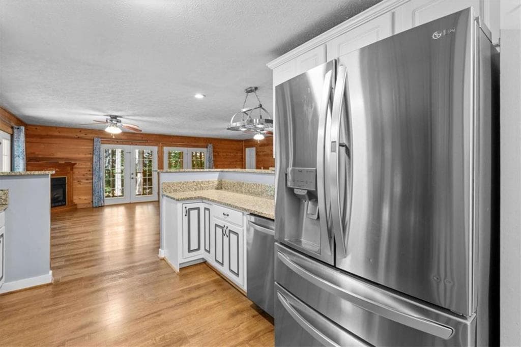 3 bedroom, 2 bathroom, 1,406 sq ft single family residence for sale at 9021 Lakeview Parkway, Villa Rica, GA 30180 — photo 10