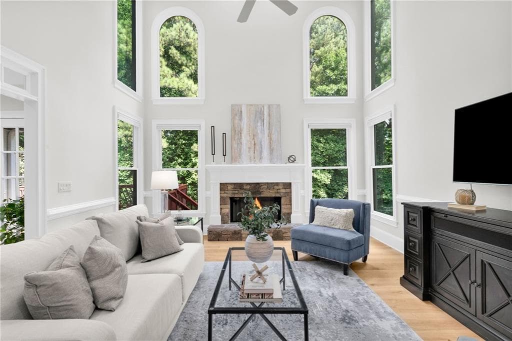 6 bedroom, 6 bathroom, 5,511 sq ft single family residence under contract at 10645 Oxford Mill Circle, Johns Creek, GA 30022 — photo 2