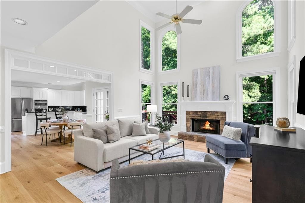 6 bedroom, 6 bathroom, 5,511 sq ft single family residence under contract at 10645 Oxford Mill Circle, Johns Creek, GA 30022 — photo 6