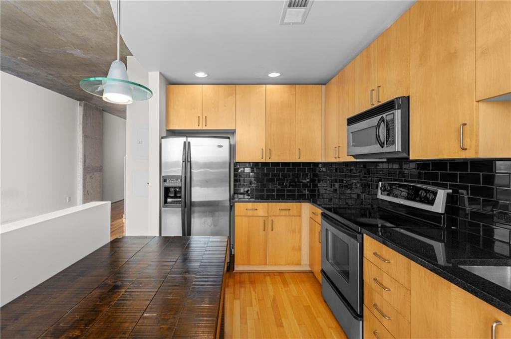 1 bedroom, 1 bathroom, 722 sq ft condominium for sale at 361 17th Street 1709, Atlanta, GA 30363 — photo 10