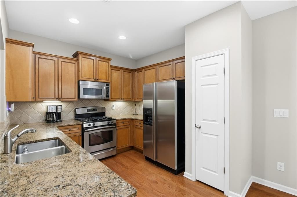 3 bedroom, 4 bathroom, 1,958 sq ft townhouse for sale at 710 Province Place, Atlanta, GA 30312 — photo 6