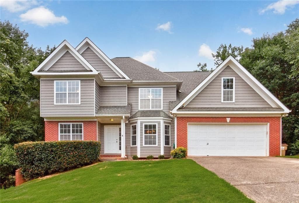 5 bedroom, 3 bathroom, 2,768 sq ft single family residence under contract at 2820 Cobblestone Drive, Cumming, GA 30041