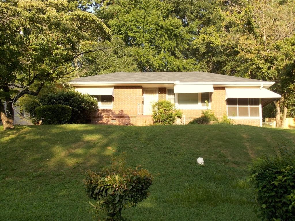 2 bedroom, 1 bathroom, 1,132 sq ft single family residence under contract at 938 Gresham Avenue, Atlanta, GA 30316
