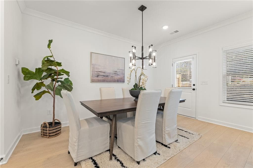 3 bedroom, 3 bathroom, 1,805 sq ft townhouse for sale at 684 Sunstone Lane, Lawrenceville, GA 30043 — photo 4