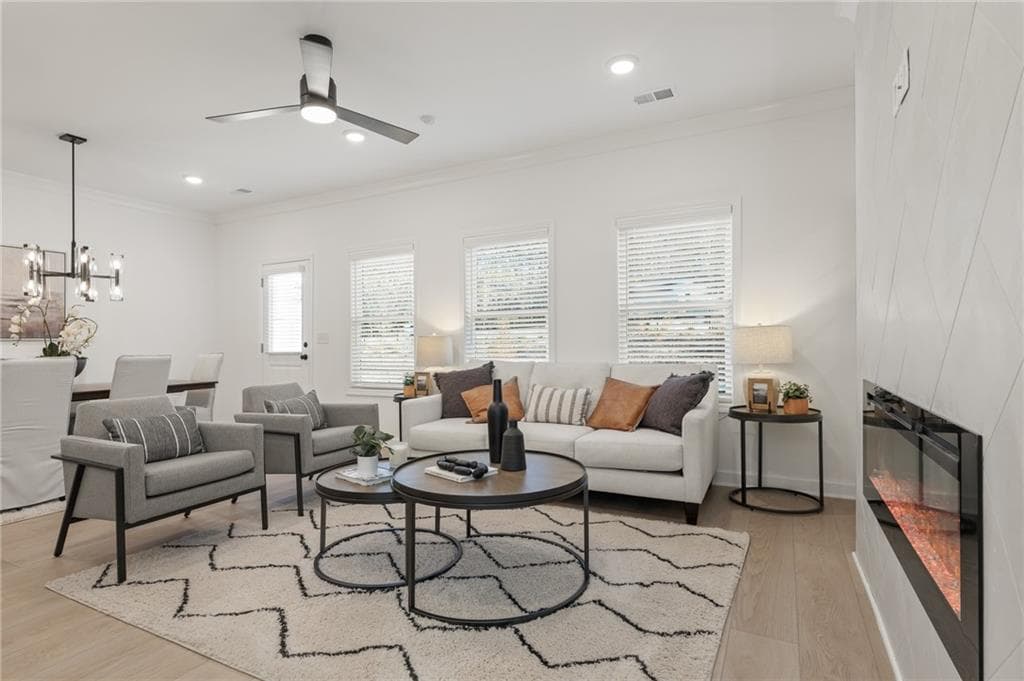 3 bedroom, 3 bathroom, 1,805 sq ft townhouse for sale at 684 Sunstone Lane, Lawrenceville, GA 30043 — photo 3