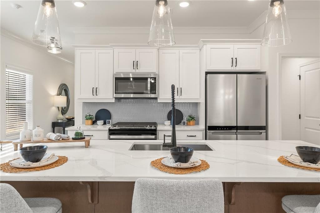 3 bedroom, 3 bathroom, 1,805 sq ft townhouse for sale at 684 Sunstone Lane, Lawrenceville, GA 30043 — photo 9