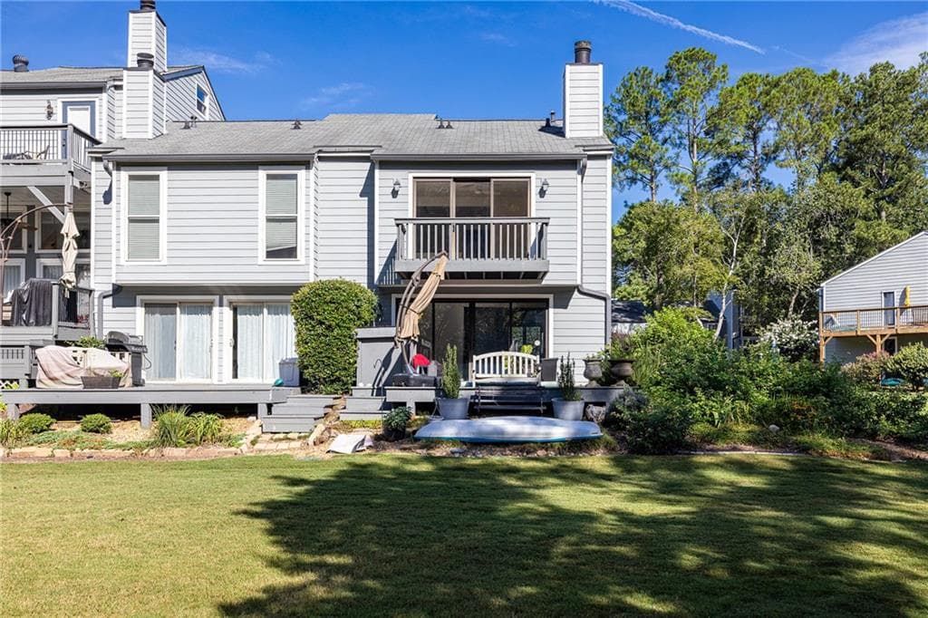 1 bedroom, 2 bathroom, 1,352 sq ft townhouse sold at 1018 Riverbend Club Drive 18, Atlanta, GA 30339