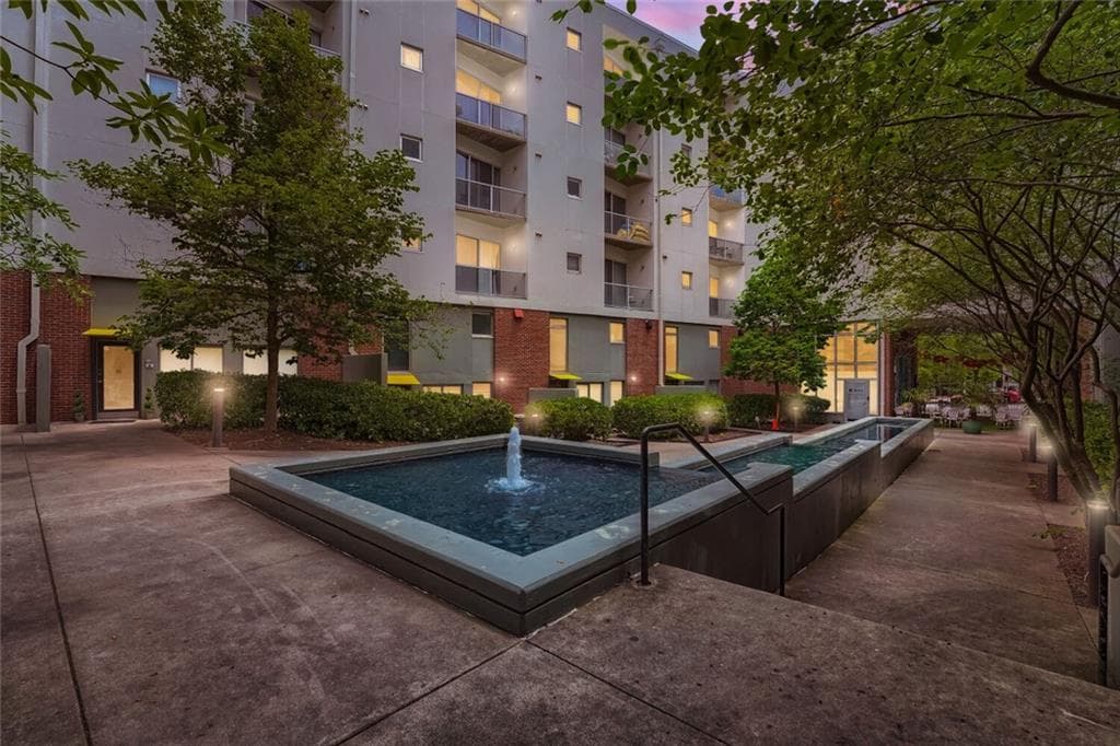 1 bedroom, 1 bathroom, 722 sq ft condominium for sale at 620 Glen Iris Drive 216, Atlanta, GA 30308 — photo 7