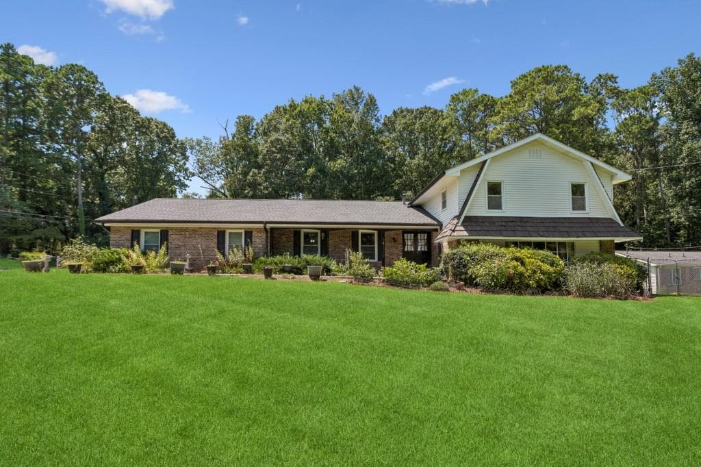4 bedroom, 3 bathroom, 2,700 sq ft single family residence for sale at 212 Simpson Drive, Kennesaw, GA 30144