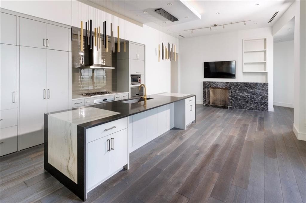 3 bedroom, 5 bathroom, 4,863 sq ft condominium for sale at 3376 Peachtree Road 56, Atlanta, GA 30326 — photo 7