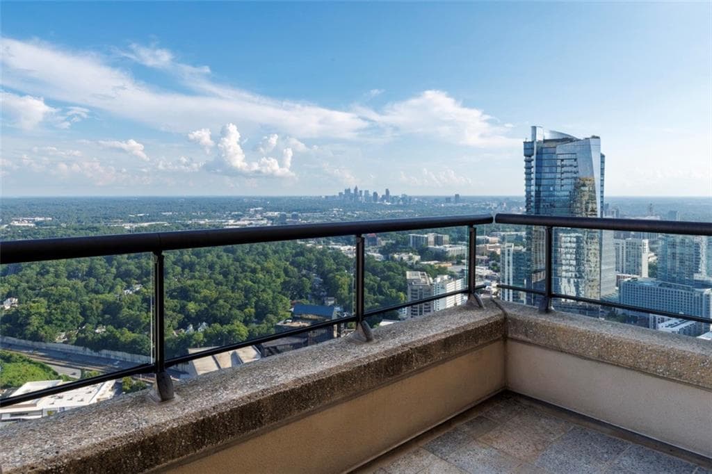 3 bedroom, 5 bathroom, 4,863 sq ft condominium for sale at 3376 Peachtree Road 56, Atlanta, GA 30326 — photo 10