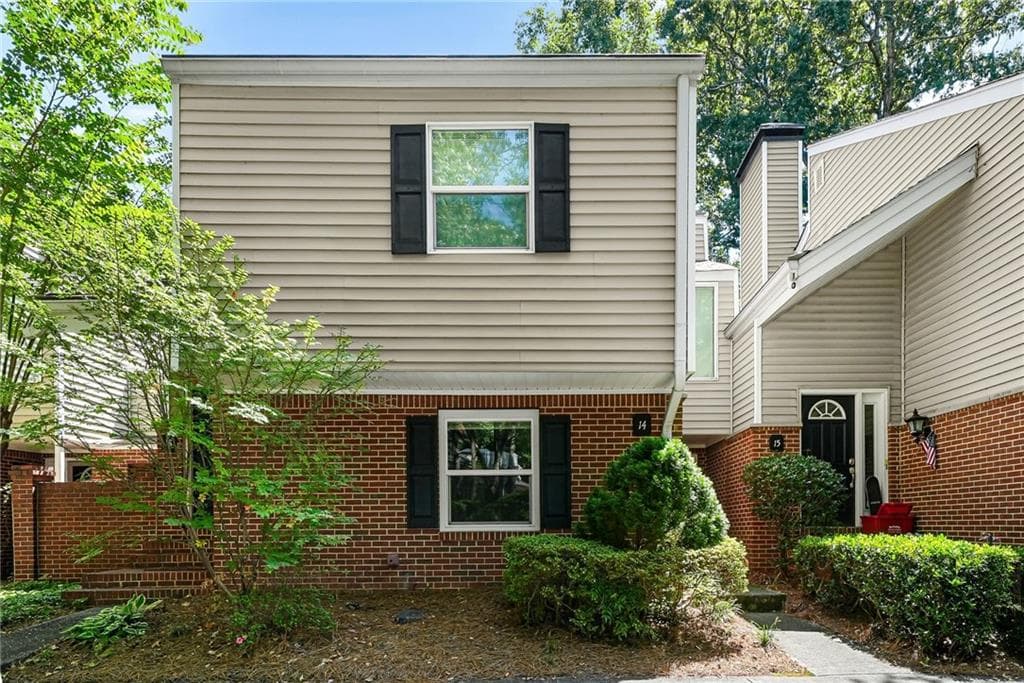 2 bedroom, 2 bathroom, 1,900 sq ft condominium for sale at 14 Dunwoody Springs Drive, Sandy Springs, GA 30328