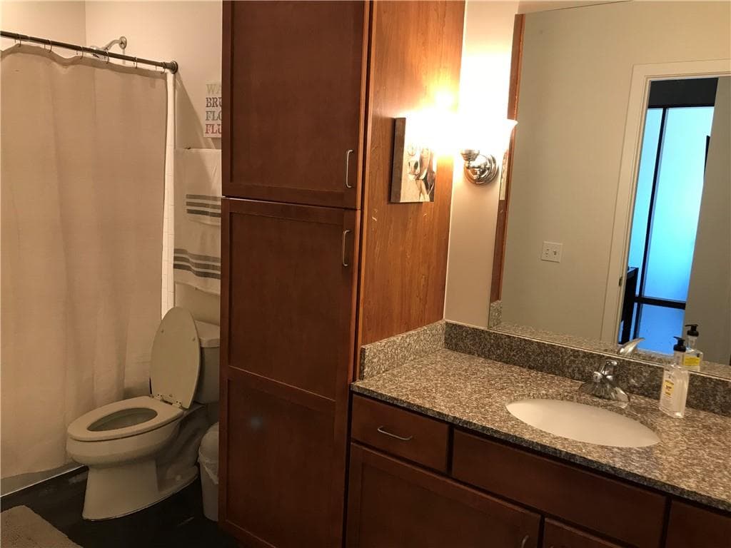 1 bedroom, 1 bathroom, 722 sq ft condominium for sale at 620 Glen Iris Drive 216, Atlanta, GA 30308 — photo 10