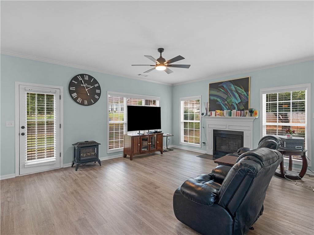 4 bedroom, 4 bathroom, 3,251 sq ft single family residence for sale at 1224 Saxony Drive, Conyers, GA 30013 — photo 6