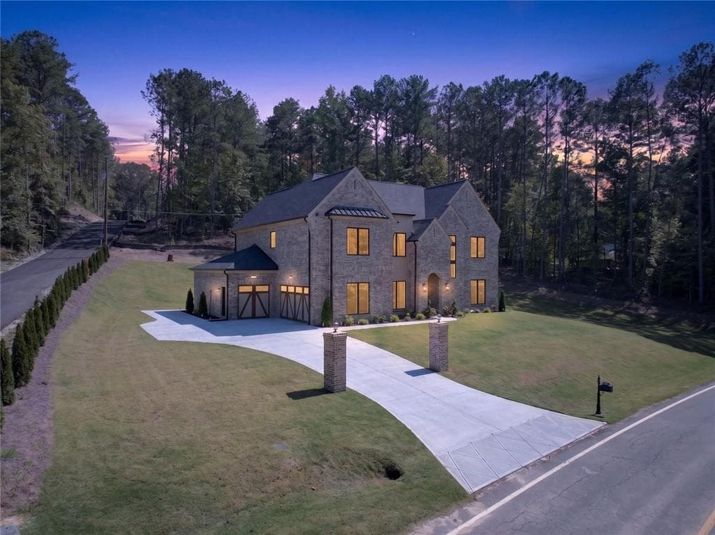5 bedroom, 5 bathroom, 4,250 sq ft single family residence for sale at 1557 Whitley Road, Dacula, GA 30019