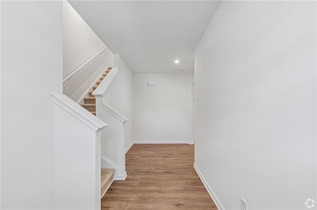 3 bedroom, 3 bathroom, 1,689 sq ft townhouse for sale at 42 Silver Leaf Lane 6, Dawsonville, GA 30534 — photo 3