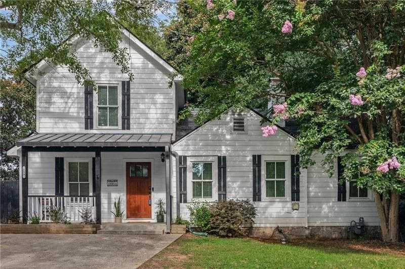 3 bedroom, 2 bathroom, 1,612 sq ft single family residence for sale at 159 Wyman Street, Atlanta, GA 30317 — photo 2