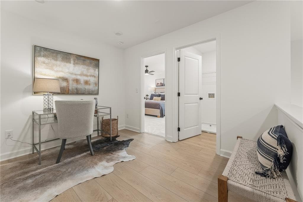 3 bedroom, 3 bathroom, 1,805 sq ft townhouse for sale at 688 Sunstone Lane, Lawrenceville, GA 30043 — photo 2