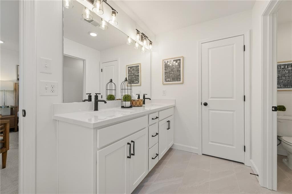 3 bedroom, 3 bathroom, 1,805 sq ft townhouse for sale at 688 Sunstone Lane, Lawrenceville, GA 30043 — photo 10