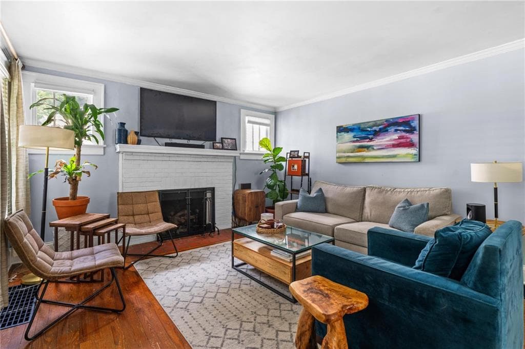 2 bedroom, 2 bathroom, 1,496 sq ft single family residence for sale at 255 Springdale Drive, Atlanta, GA 30305 — photo 4