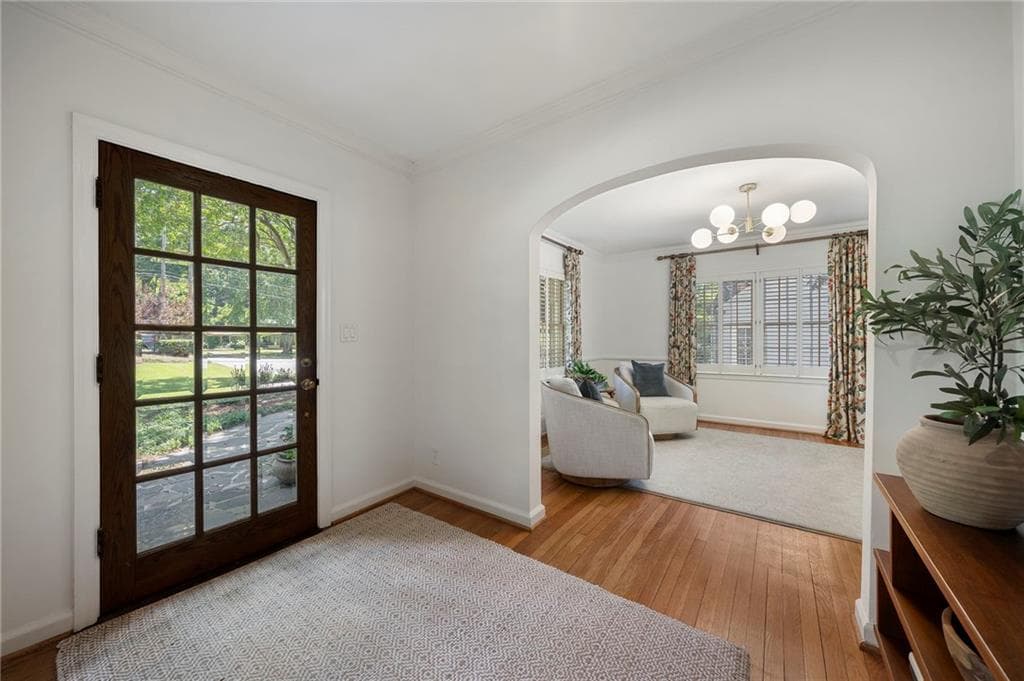 5 bedroom, 3 bathroom, 3,446 sq ft single family residence under contract at 874 Artwood Road, Atlanta, GA 30307 — photo 4