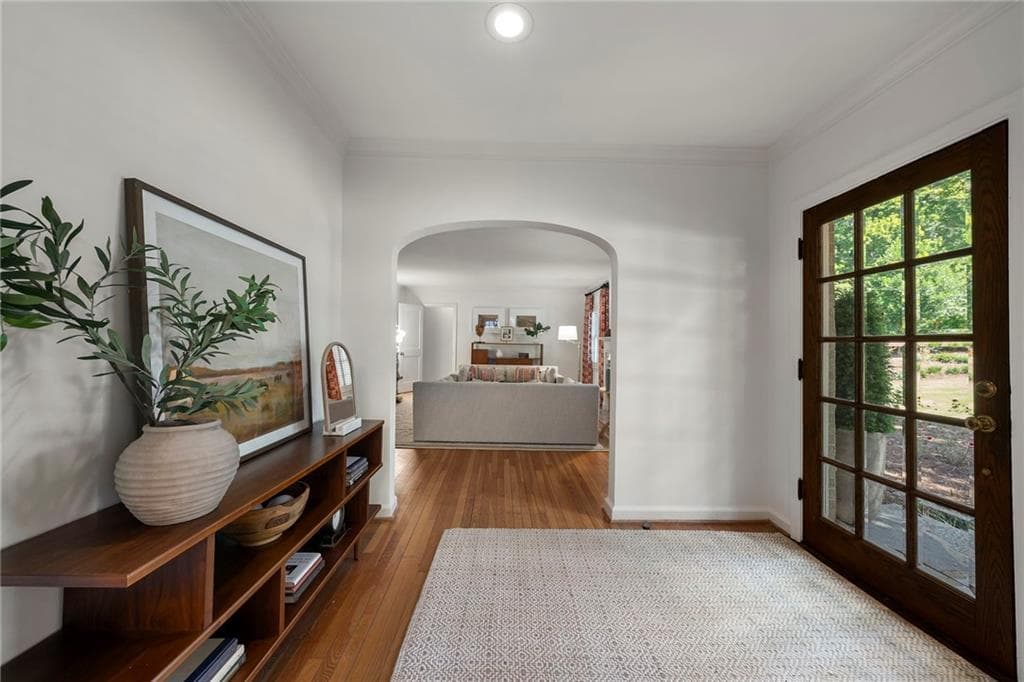 5 bedroom, 3 bathroom, 3,446 sq ft single family residence under contract at 874 Artwood Road, Atlanta, GA 30307 — photo 5