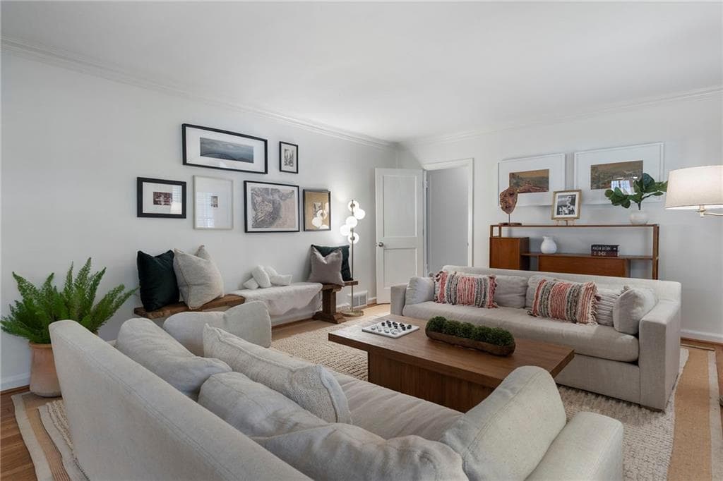 5 bedroom, 3 bathroom, 3,446 sq ft single family residence under contract at 874 Artwood Road, Atlanta, GA 30307 — photo 7