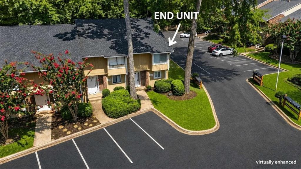 2 bedroom, 3 bathroom, 1,622 sq ft townhouse for sale at 2000 Stratford Place, Marietta, GA 30067