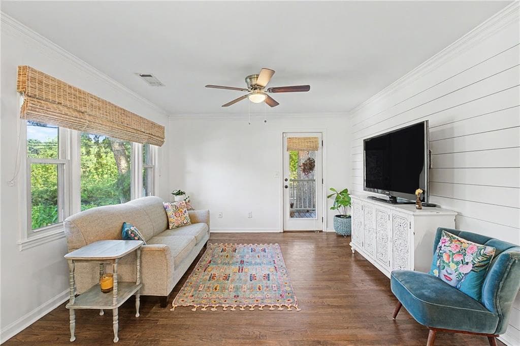 3 bedroom, 2 bathroom, 1,405 sq ft single family residence under contract at 43 Aberdeen Street, Atlanta, GA 30307 — photo 8