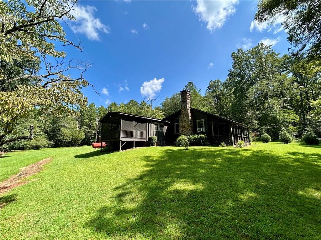 2 bedroom, 2 bathroom, 1,281 sq ft single family residence for sale at 581 N Garrett Branch Road, Ellijay, GA 30536 — photo 3