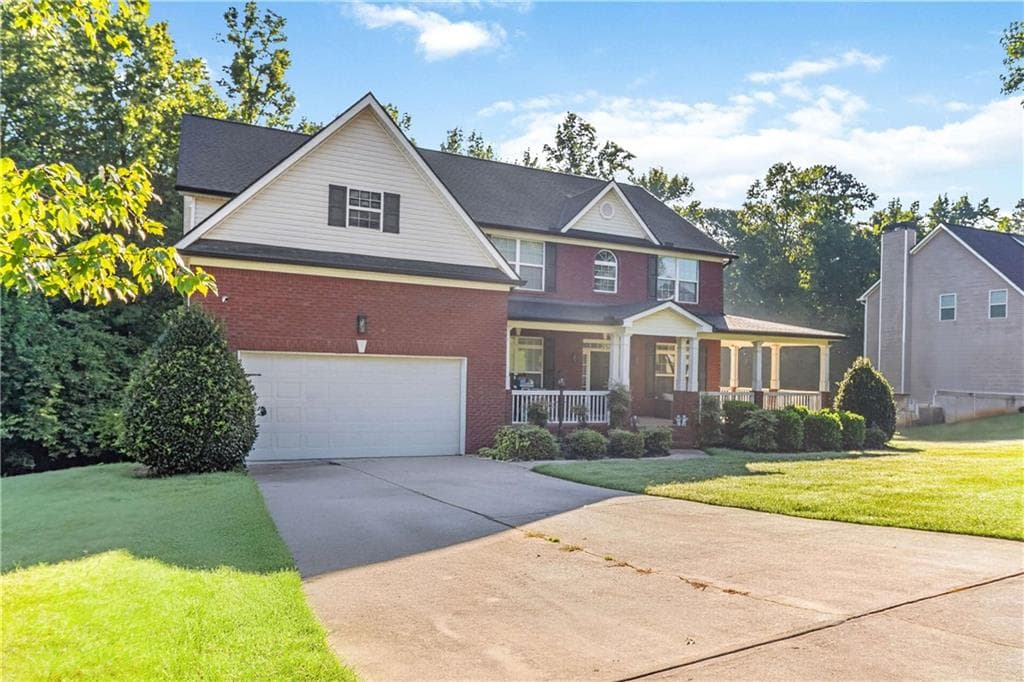 6 bedroom, 5 bathroom, 4,612 sq ft single family residence for sale at 168 Melrose Creek Drive, Stockbridge, GA 30281 — photo 3
