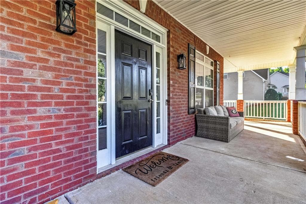 6 bedroom, 5 bathroom, 4,612 sq ft single family residence for sale at 168 Melrose Creek Drive, Stockbridge, GA 30281 — photo 4