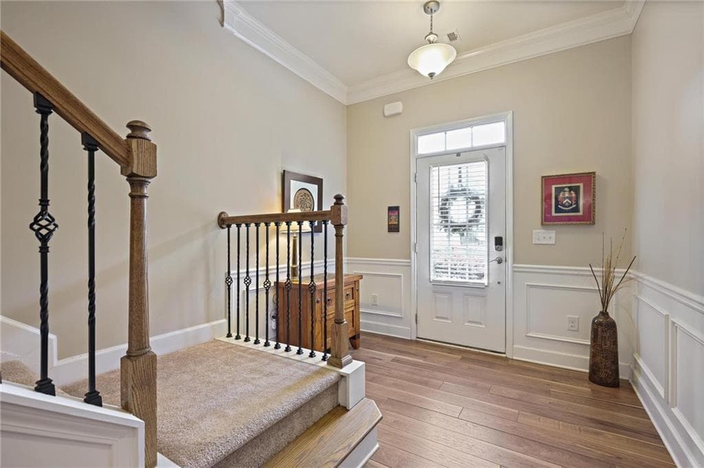 3 bedroom, 3 bathroom, 2,688 sq ft townhouse for sale at 1971 Silver Birch Drive, Smyrna, GA 30080 — photo 8