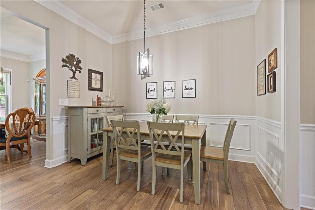 3 bedroom, 3 bathroom, 2,688 sq ft townhouse for sale at 1971 Silver Birch Drive, Smyrna, GA 30080 — photo 10