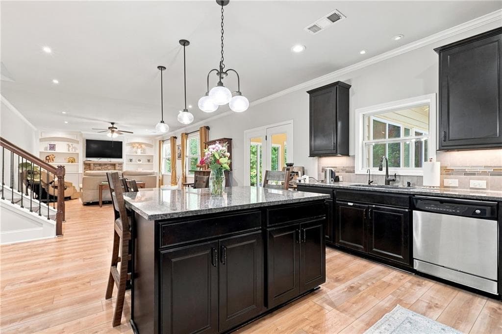 5 bedroom, 5 bathroom, 5,434 sq ft single family residence for sale at 226 Celebration Lane, Acworth, GA 30102 — photo 8