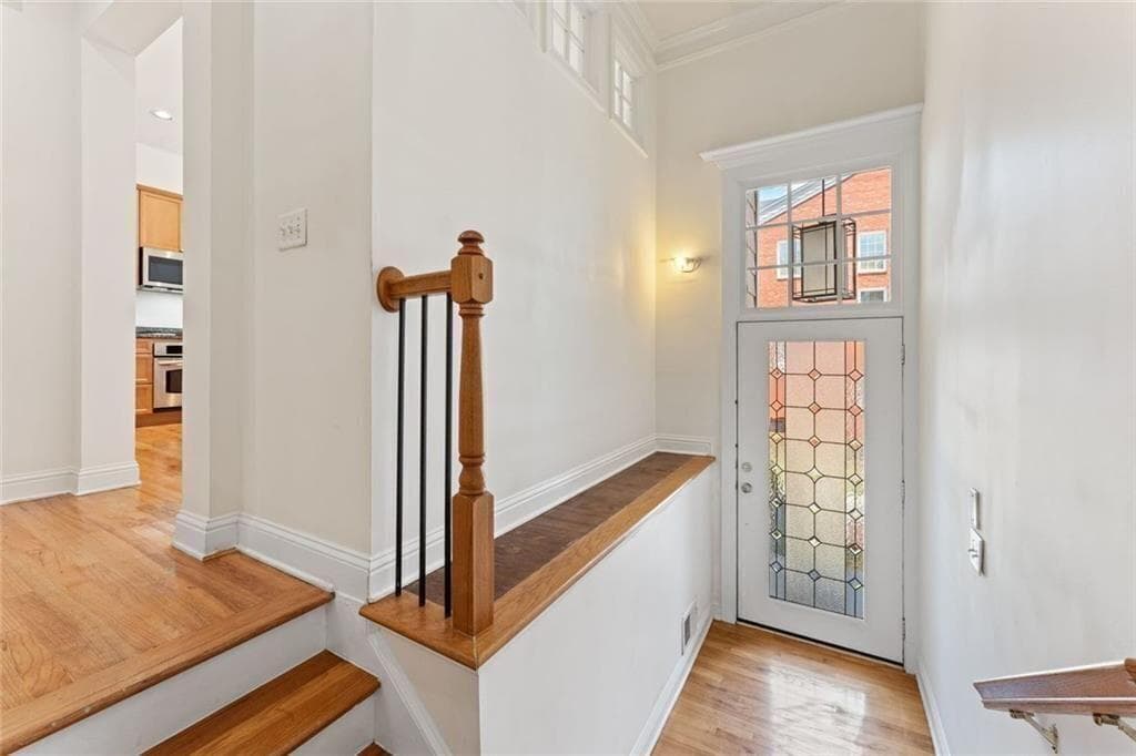 3 bedroom, 4 bathroom, 3,195 sq ft townhouse for sale at 1266 Creekside Terrace, Smyrna, GA 30082 — photo 10