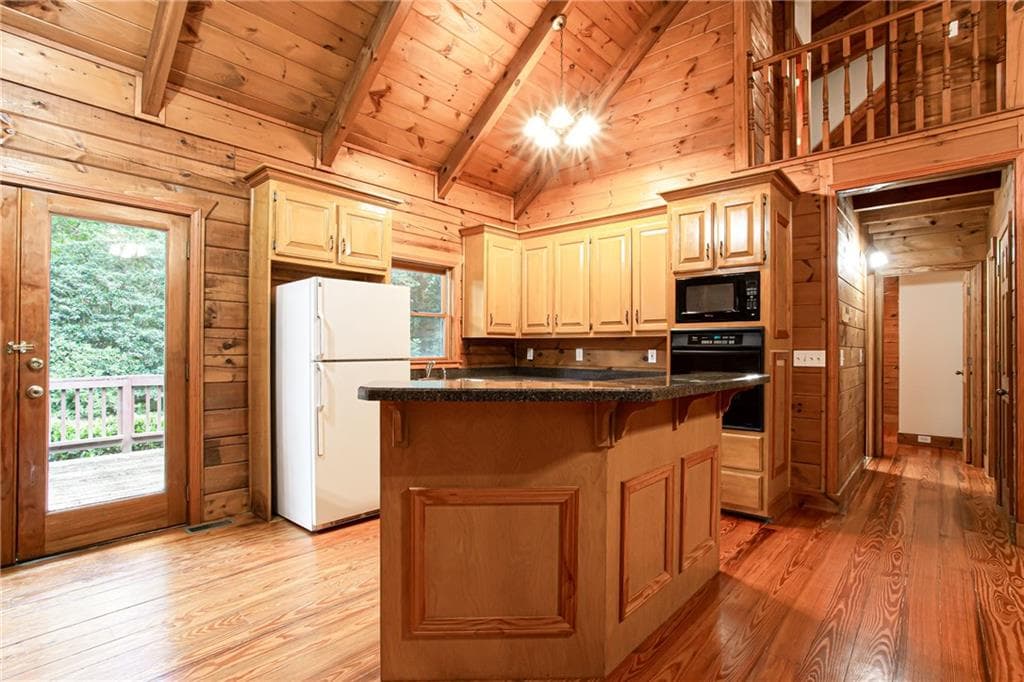 3 bedroom, 2 bathroom, 1,332 sq ft single family residence under contract at 3019 Haralson Road, Decatur, GA 30033 — photo 7