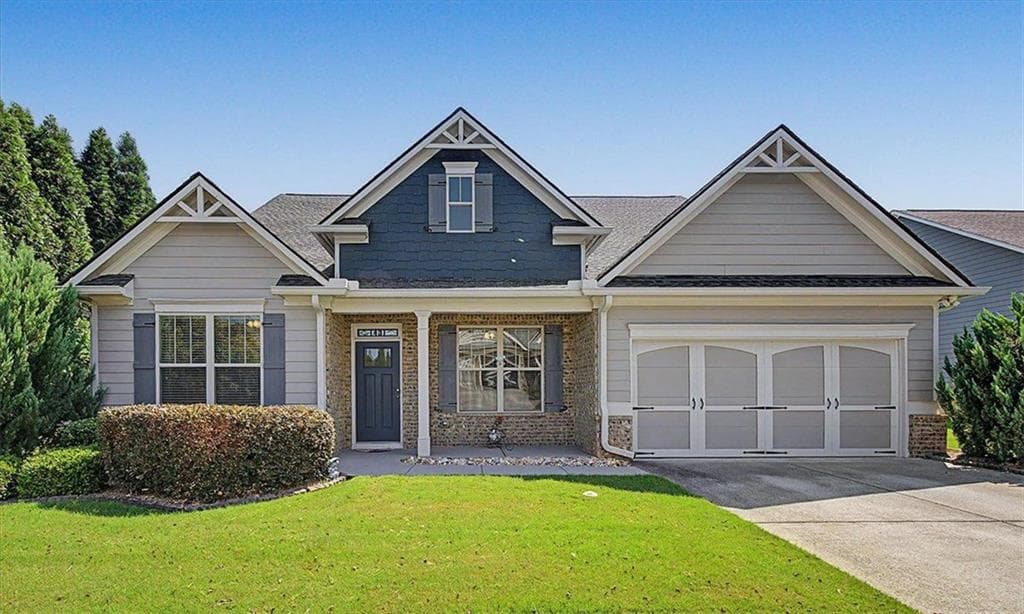 3 bedroom, 3 bathroom, 2,425 sq ft single family residence for sale at 43 Stateley Oaks Drive, Cartersville, GA 30120 — photo 1 of 45